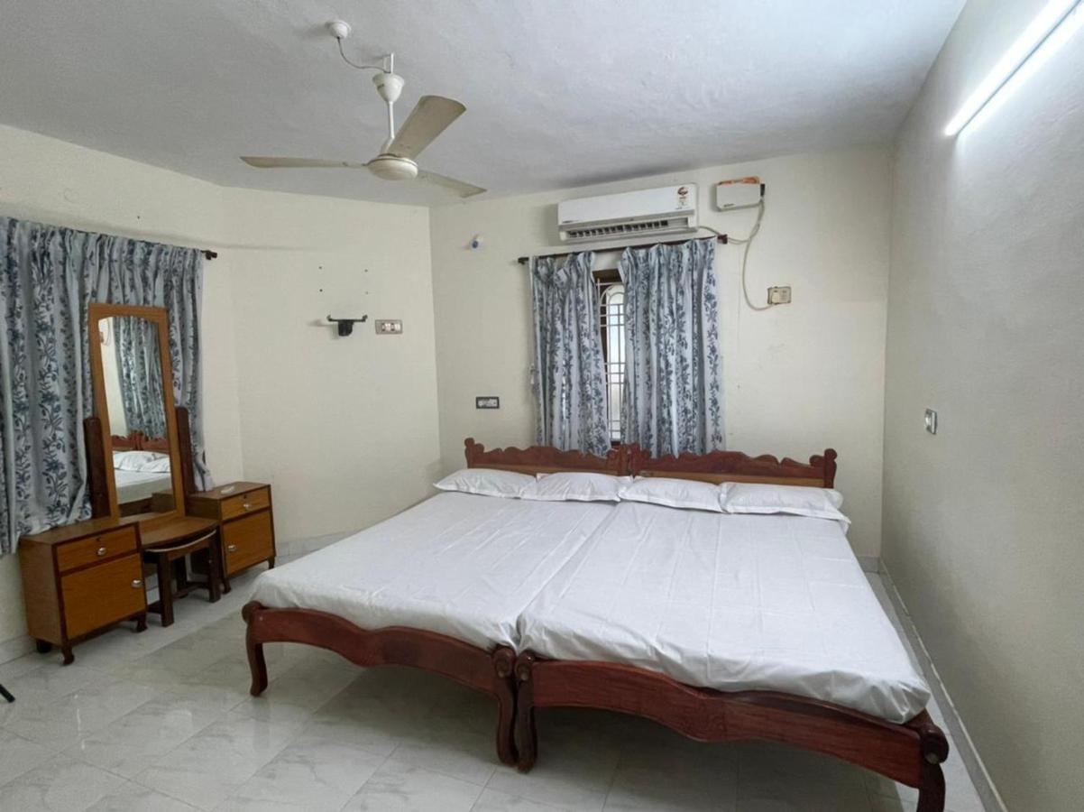 Imperial Inn - Haroz Kuttālam Dış mekan fotoğraf