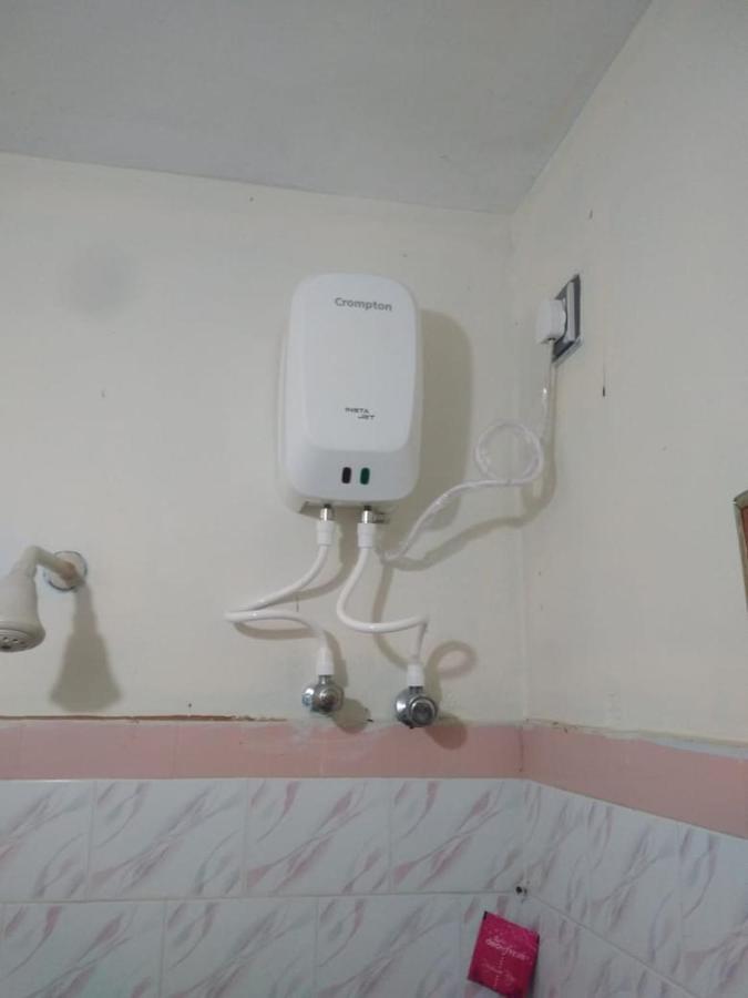 Imperial Inn - Haroz Kuttālam Dış mekan fotoğraf
